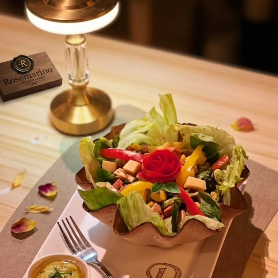روز مارينو - Rosmarino Salad